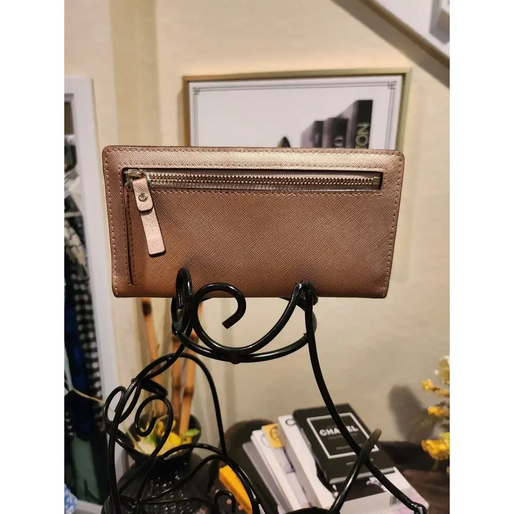 Kate Spade New York bifold wallet
